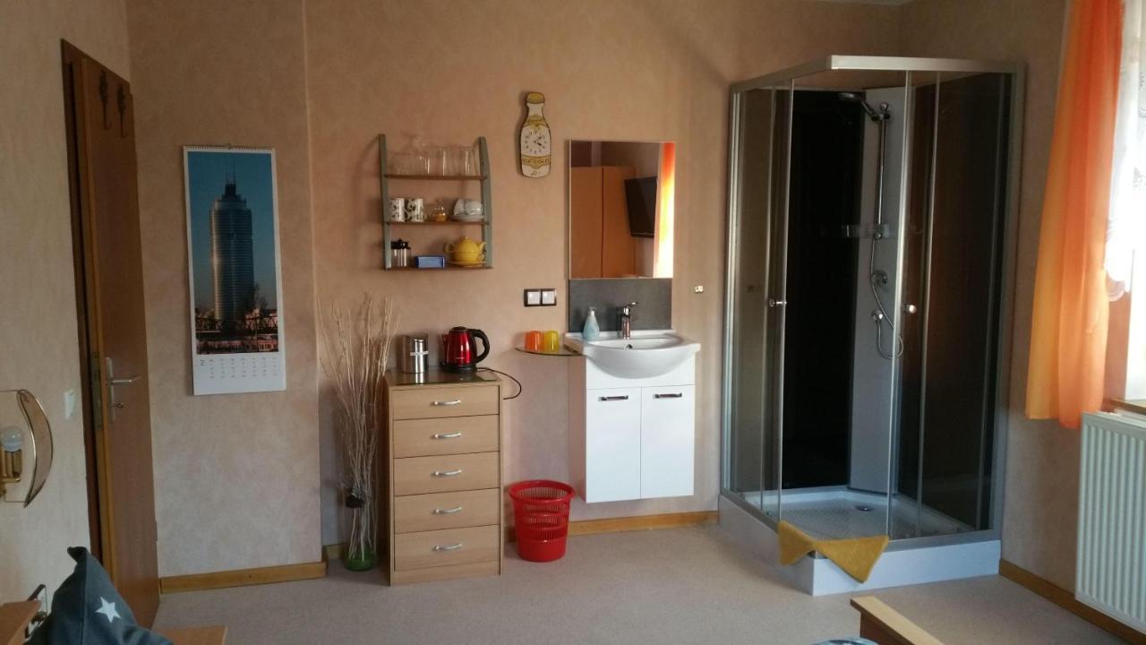 Tiny-Apartment-In-Gemuenden-An-Der-Wohra Gemunden an der Wohra Exteriér fotografie